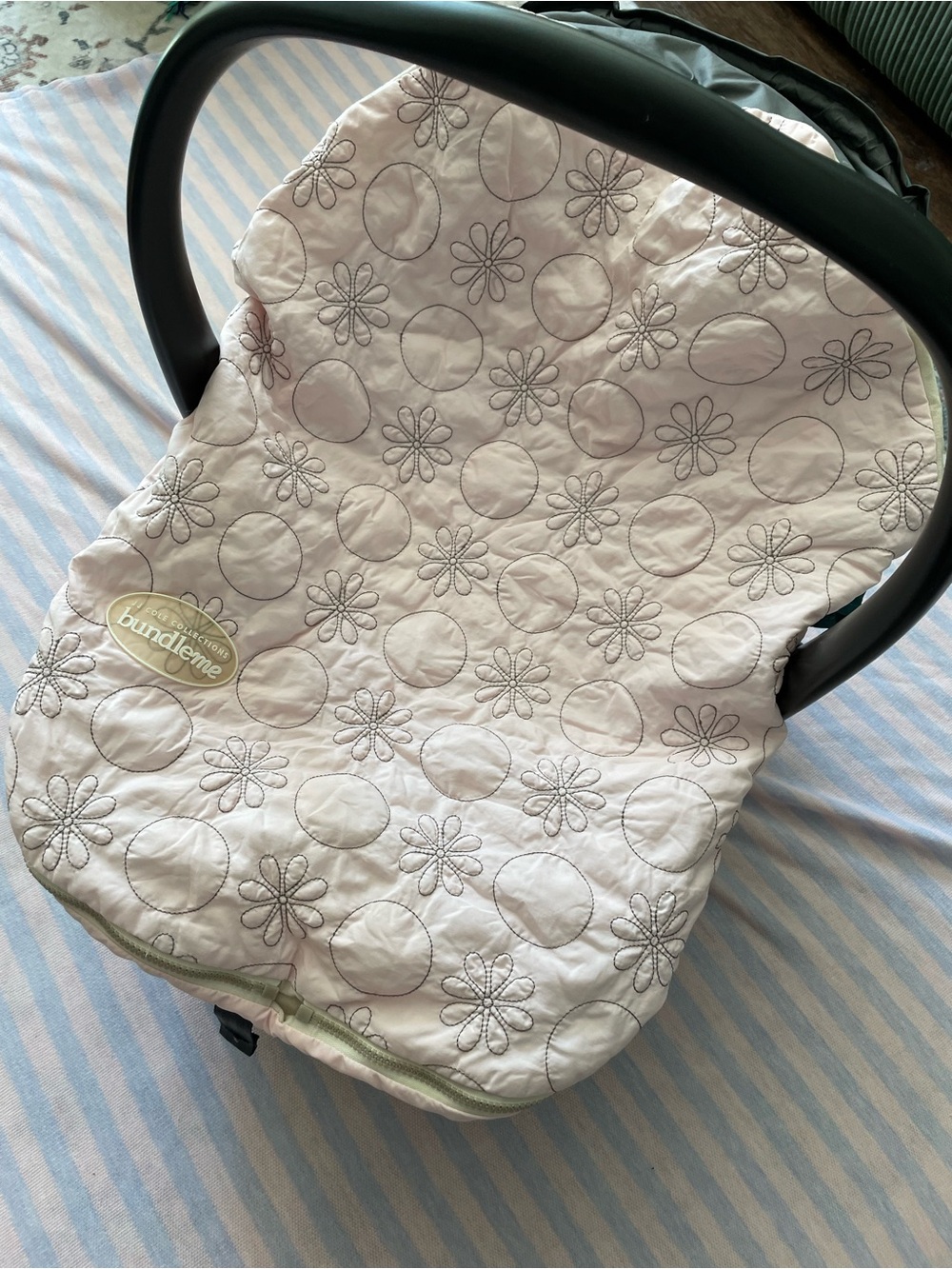 Vintage JJ Cole bundleme flower Quilted Infant Car Seat Cover - Pink